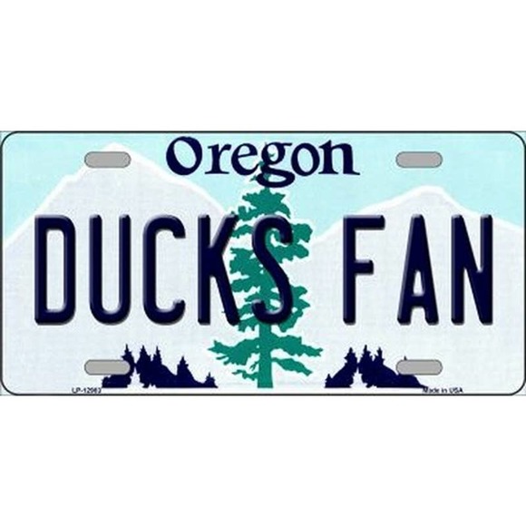 NCAA Oregon Ducks Fan License Plate State Background Metal Tag Wall Sign Art New - Picture 1 of 3